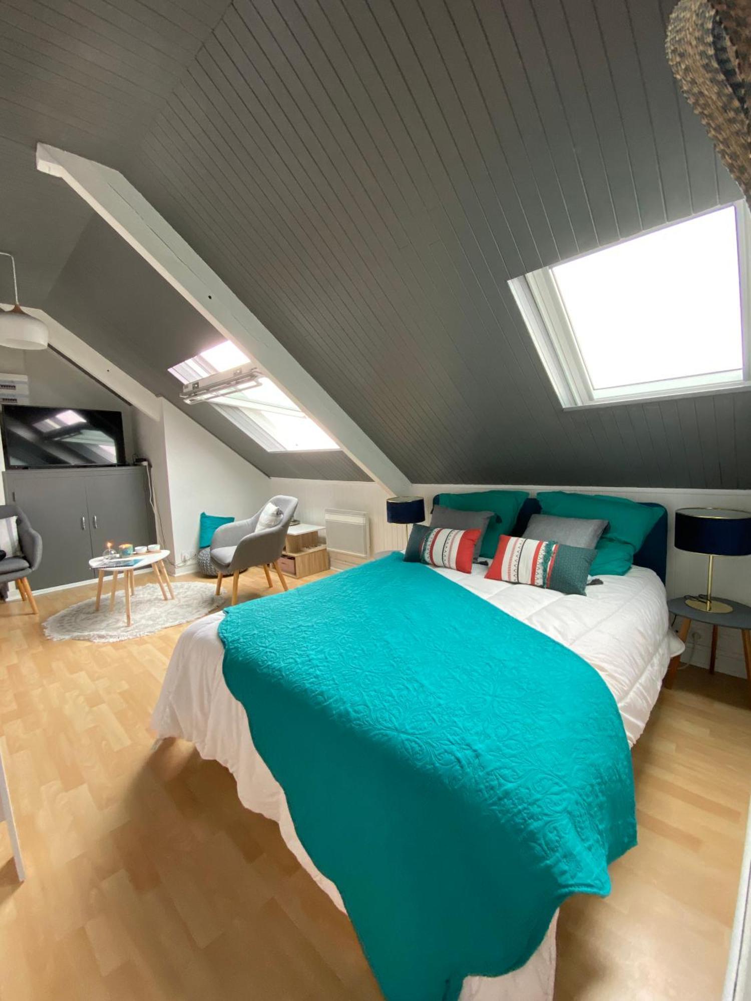 Agreable Cocon Sous Les Toits - Parking - Wifi Appartement Pleneuf-Val-Andre Buitenkant foto